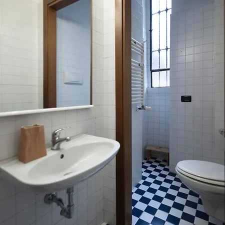 Ugo Bassi 23 Apartment *